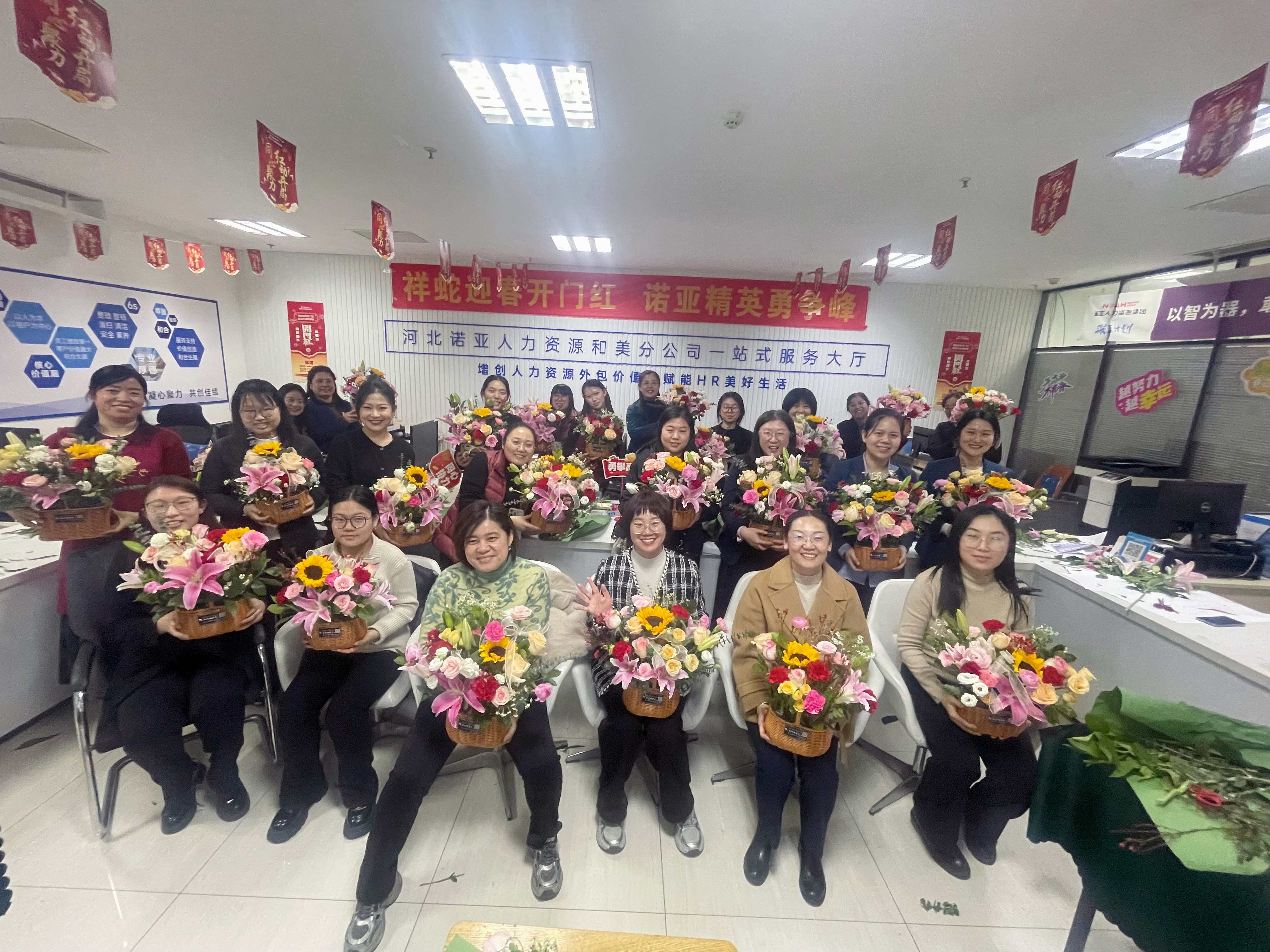 婦女節(jié)插花活動(dòng)，綻放女性芳華